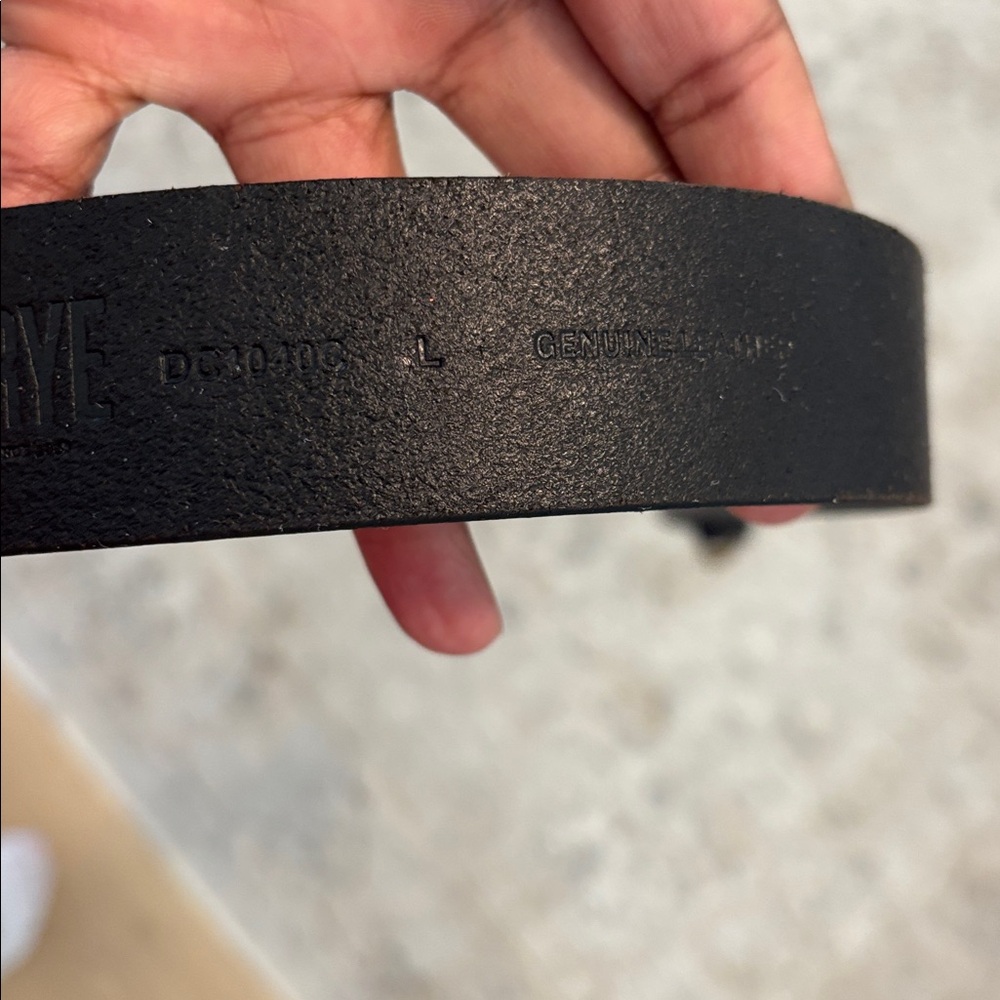 Frye Black Leather Belt Gold Ring Buckle Size L - Picture 4 of 6